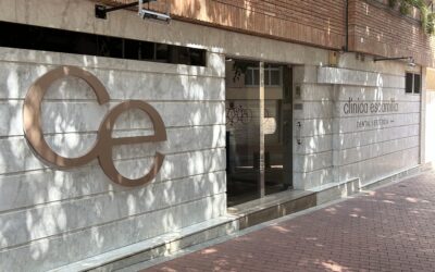 Clínica Escamilla: Dentista en Terrassa Fachada de Clínica Escamilla, tu dentista en Terrassa