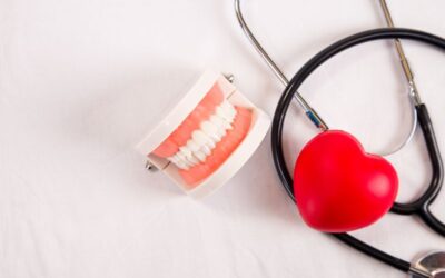 Relación entre la salud bucal y el corazón Imagen representativa de la relación entre la salud bucal y el corazón